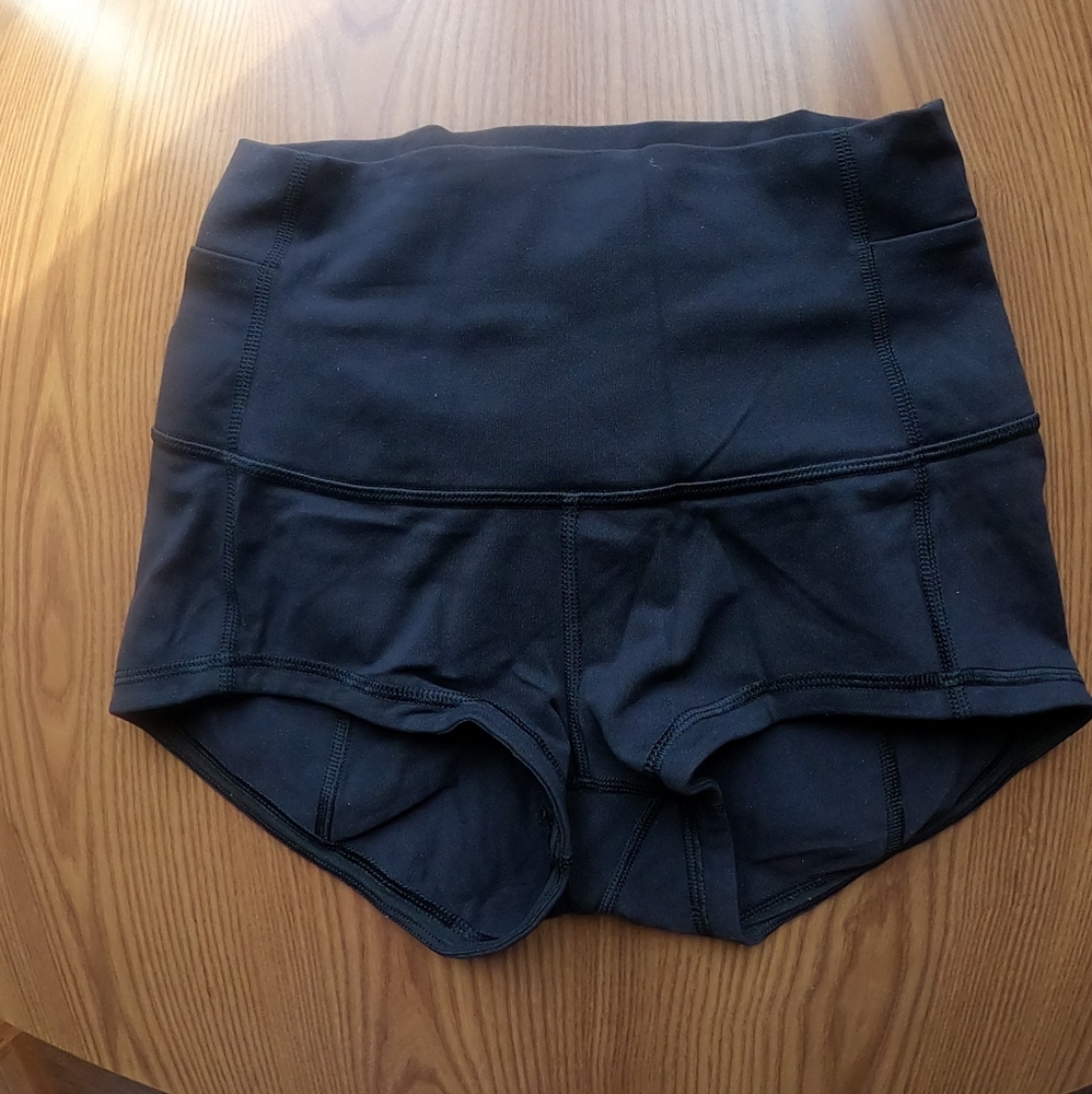 Lululemon Short Shorts